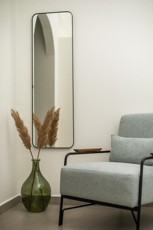 פליראקי Nόka Suite Apartments מראה חיצוני תמונה