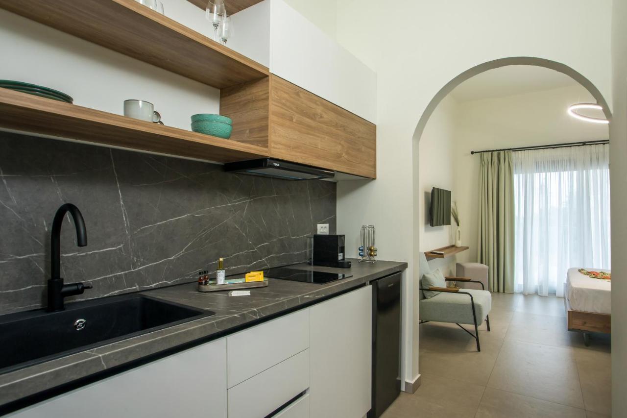 פליראקי Nόka Suite Apartments מראה חיצוני תמונה
