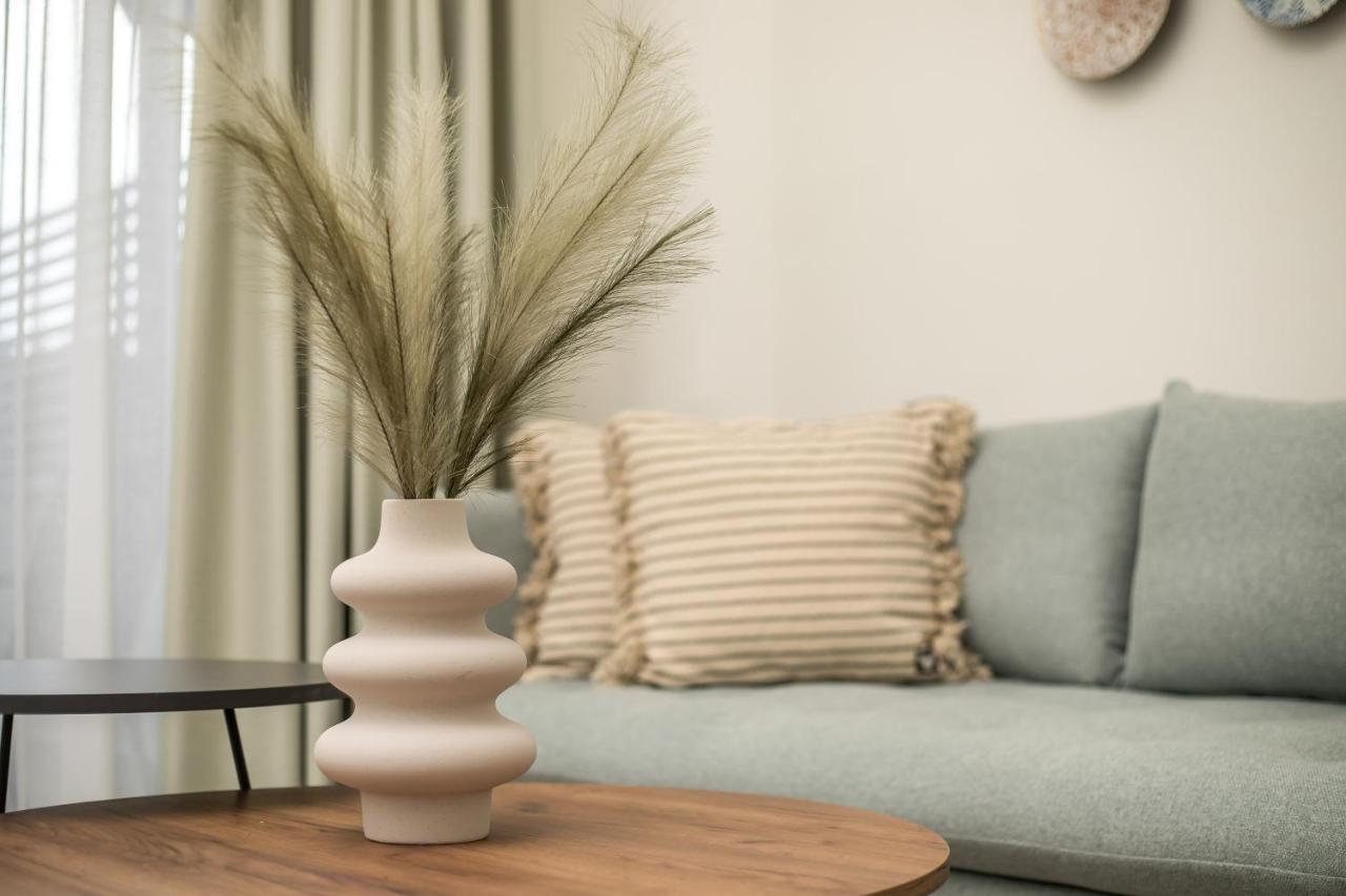 פליראקי Nόka Suite Apartments מראה חיצוני תמונה