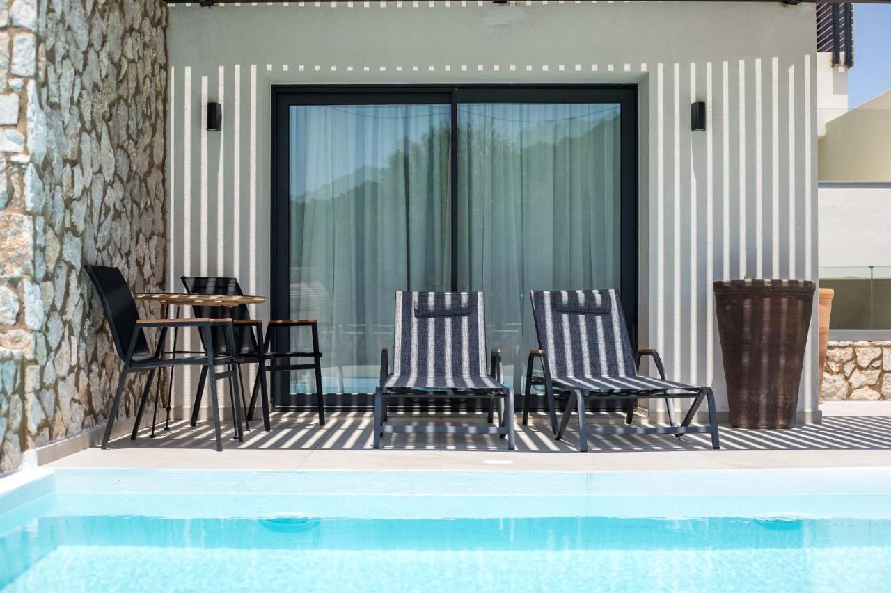 פליראקי Nόka Suite Apartments מראה חיצוני תמונה